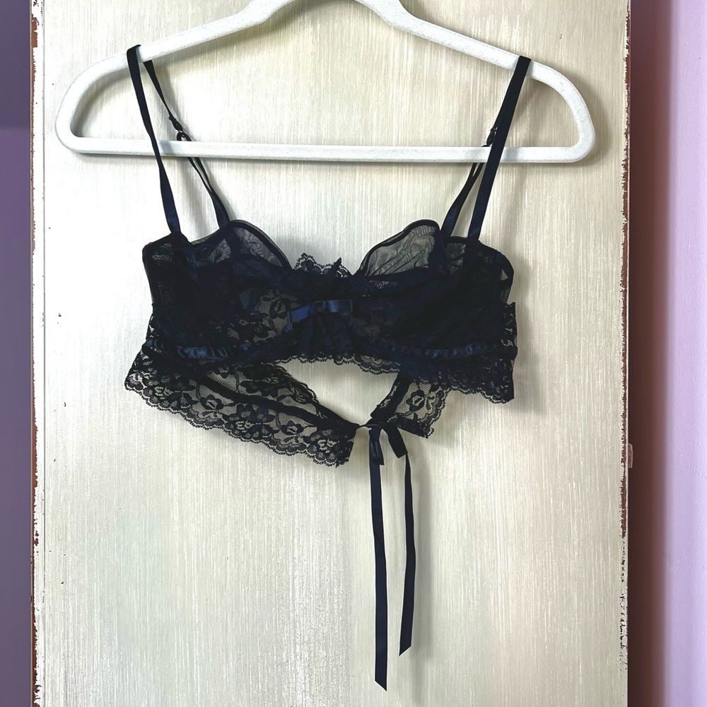 Victoria’s Secret Sexy Little Things Sheer Mesh and Lace Bra. Sz 34B